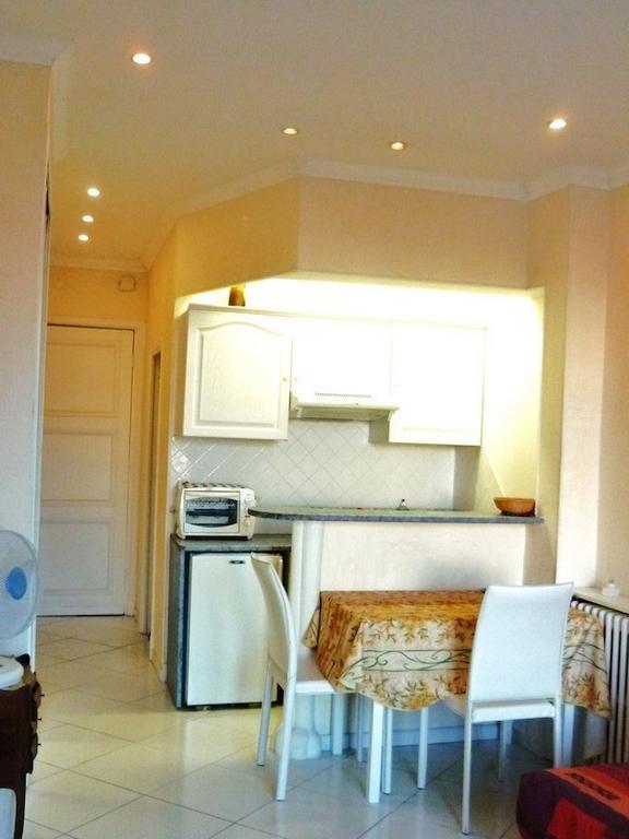 Studio Croisette Cannes Bilik gambar