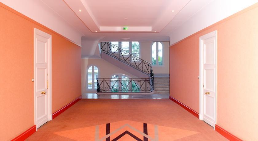 Studio Croisette Cannes Bilik gambar
